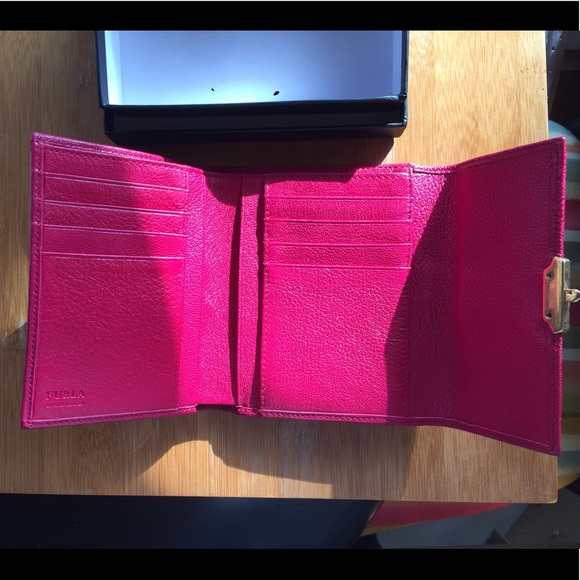 FURLA Wallet - Picture 6 of 8